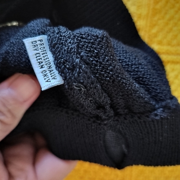 St. John Basics Black Womens Pants Size L - Picture 4 of 4